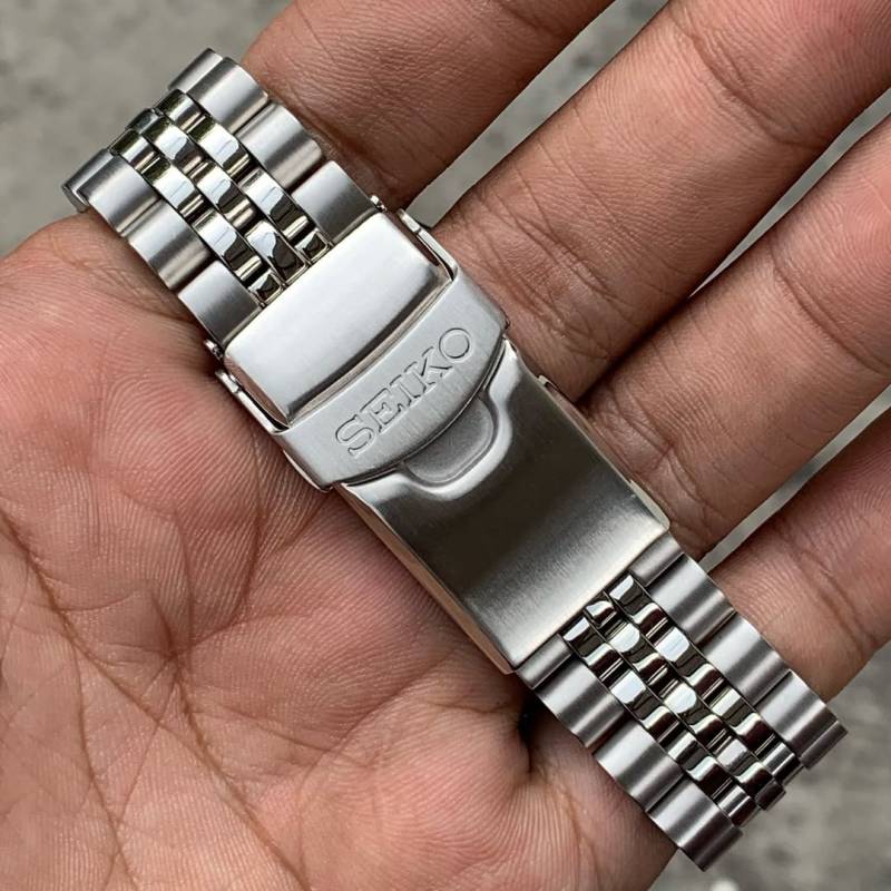 Seiko 5 Sprots Automatic